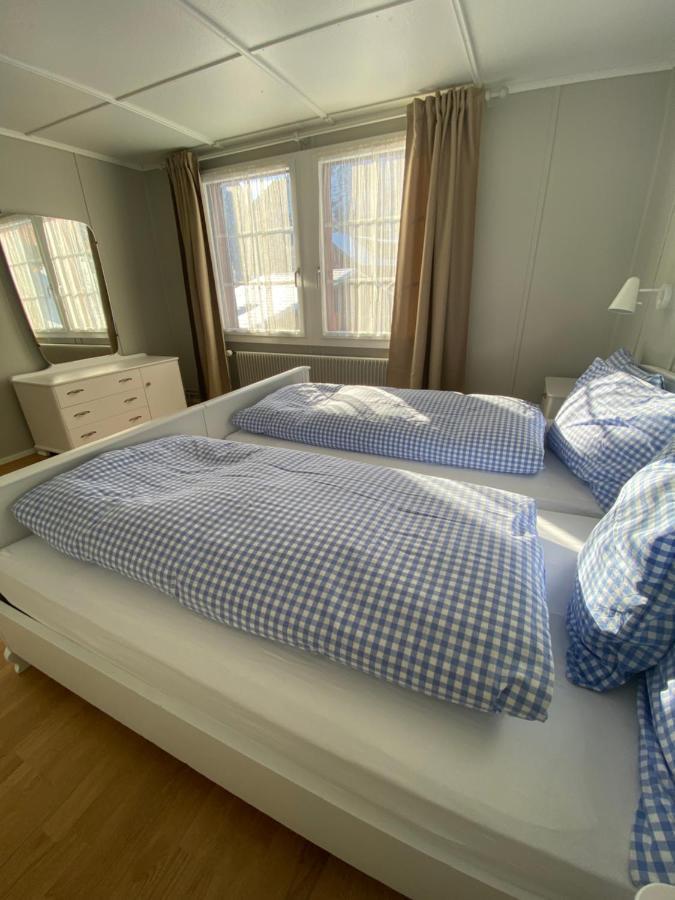 Familienferien Im Chalet Baergli Kandersteg Esterno foto